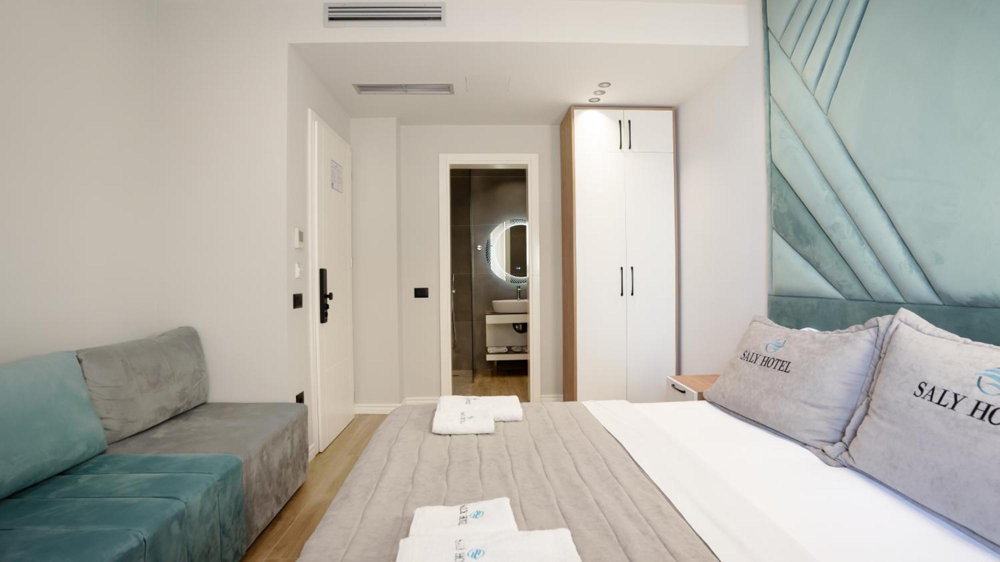 Hotel Saly *