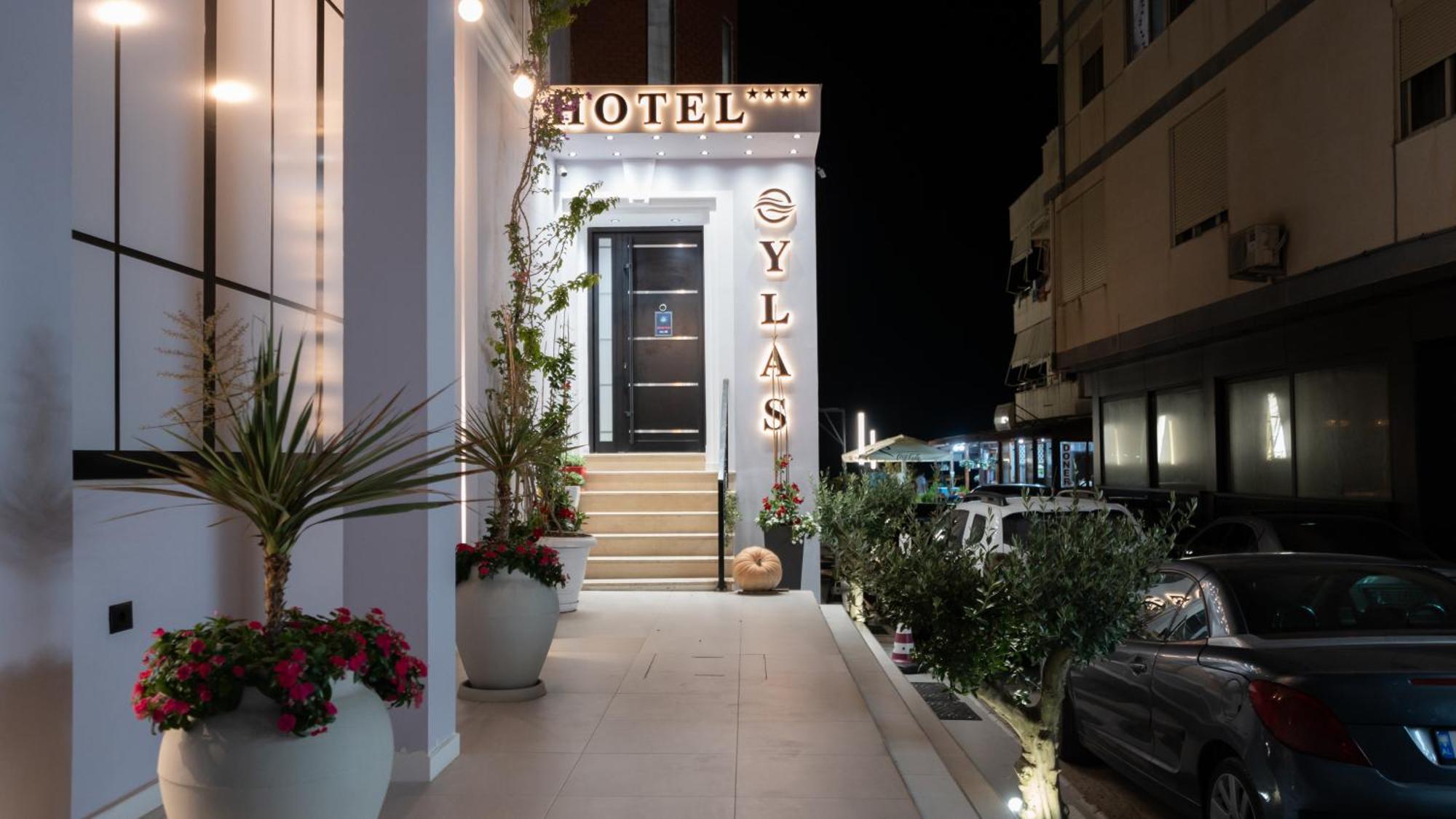 Saly * Durrës